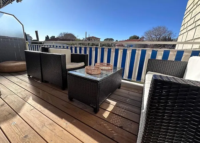 Laverne - Stunning Sea View T3 With South-Facing Terrace