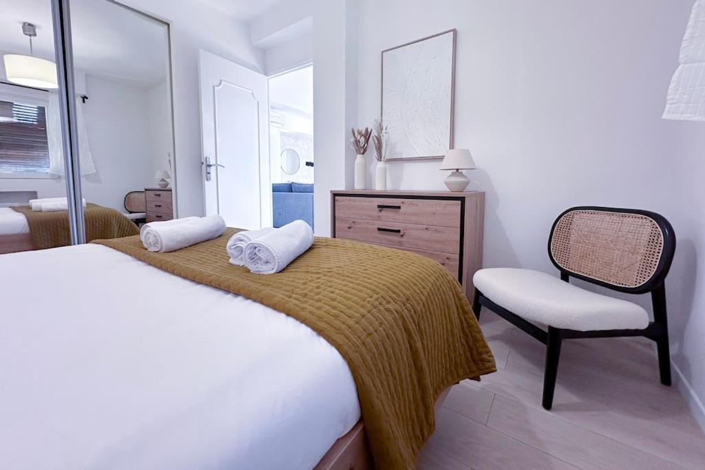 Laverne - Stunning Sea View T3 With South-facing Terrace Appartement Antibes